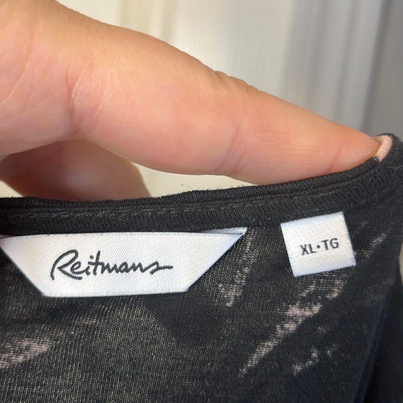 Reitman’s Size XL Sleeveless/V-neck Floral top, EUC - Picture 14 of 15